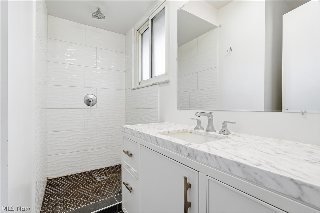 8985 Big Creek Parkway Strongsville OH 44149