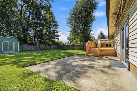 8985 Big Creek Parkway Strongsville OH 44149