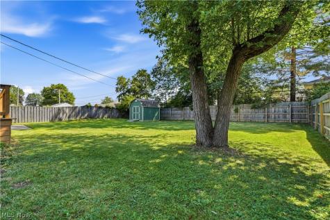 8985 Big Creek Parkway Strongsville OH 44149