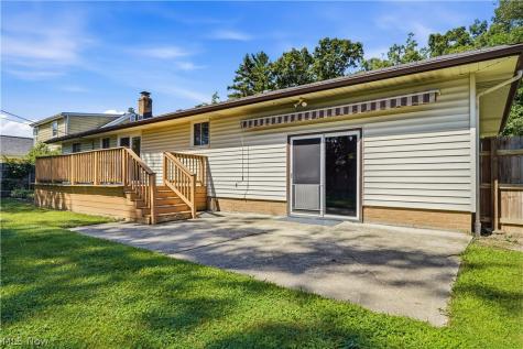 8985 Big Creek Parkway Strongsville OH 44149