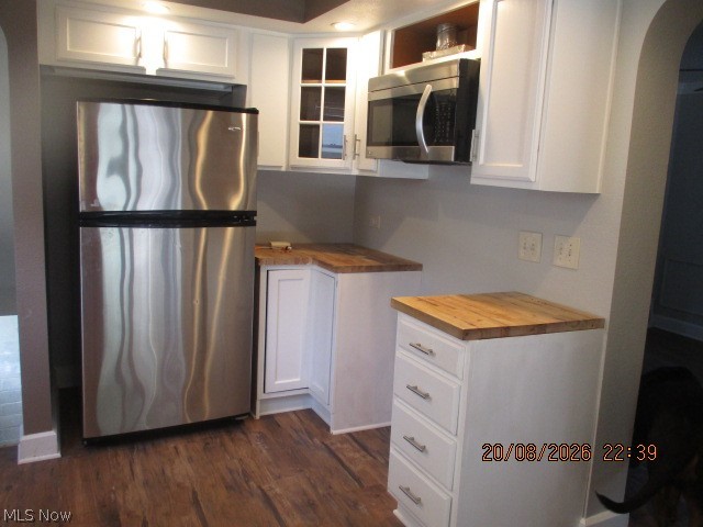 3755 Highland Road Cleveland OH 44111