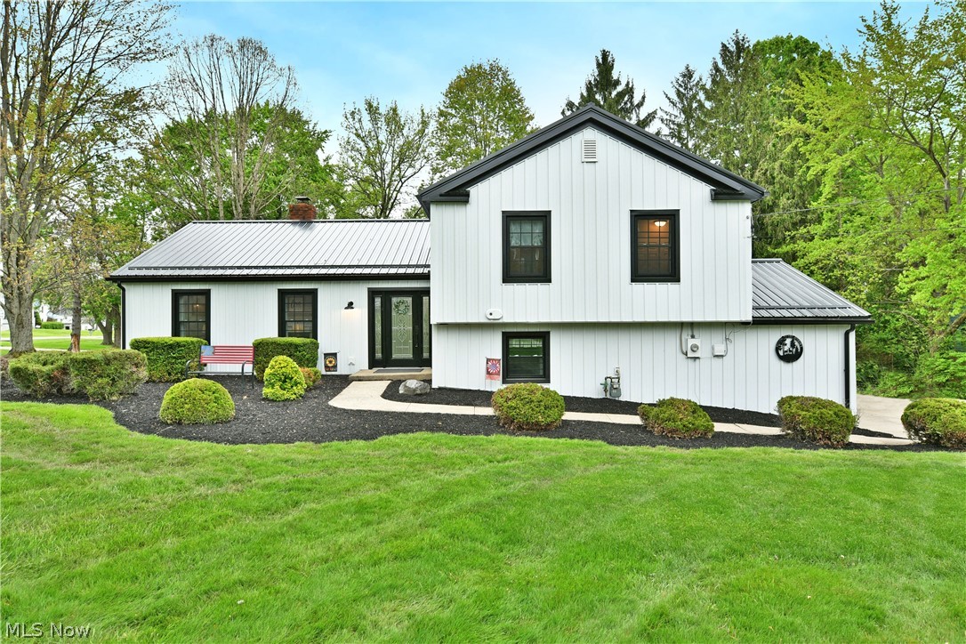 8093 S Park Drive Garrettsville OH 44231