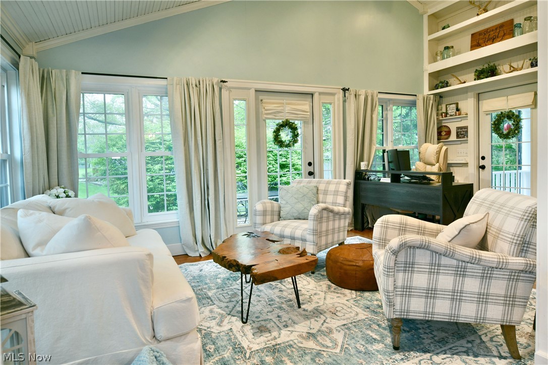 8093 S Park Drive Garrettsville OH 44231