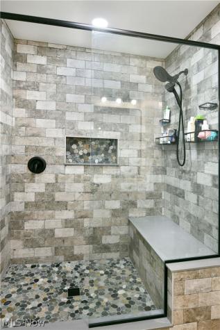 8093 S Park Drive Garrettsville OH 44231