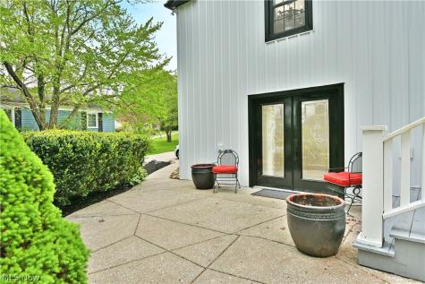 8093 S Park Drive Garrettsville OH 44231