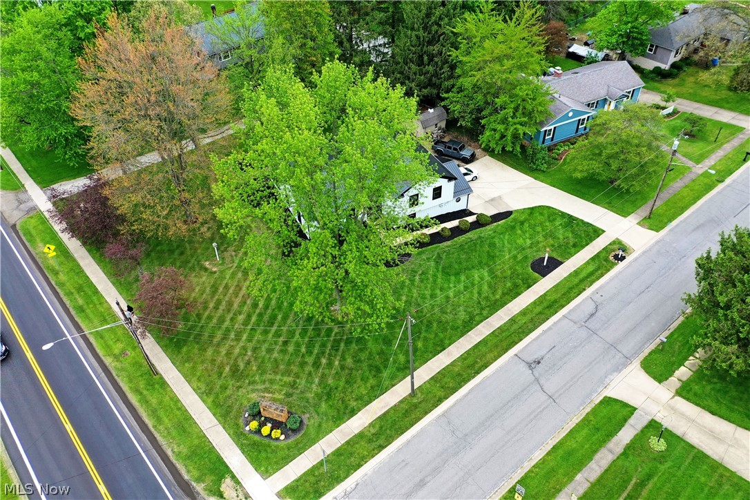8093 S Park Drive Garrettsville OH 44231