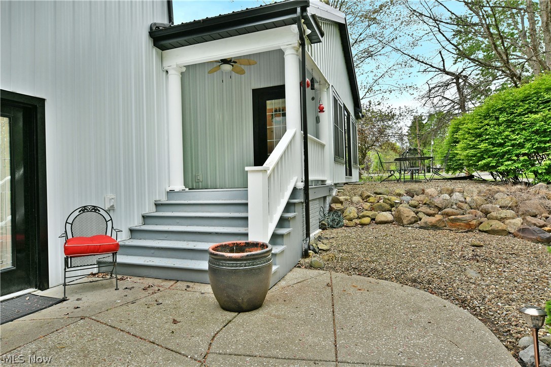 8093 S Park Drive Garrettsville OH 44231