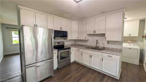 3816 Hoffman Drive Sandusky OH 44870