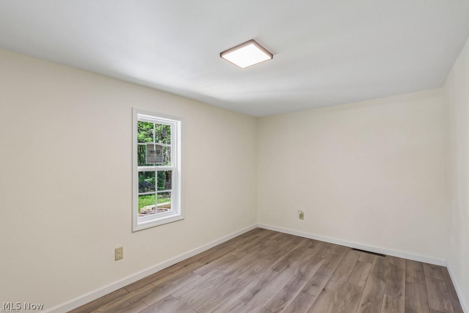 3343 Lawnview Avenue Lowellville OH 44436
