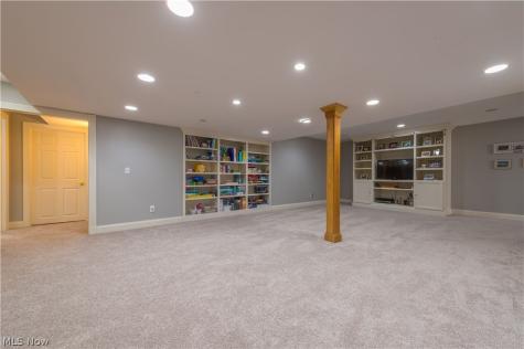 20448 Kelsey Lane Strongsville OH 44149