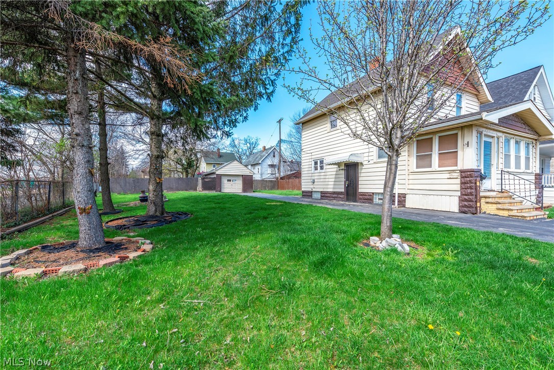 3110 W 111th Street Cleveland OH 44111