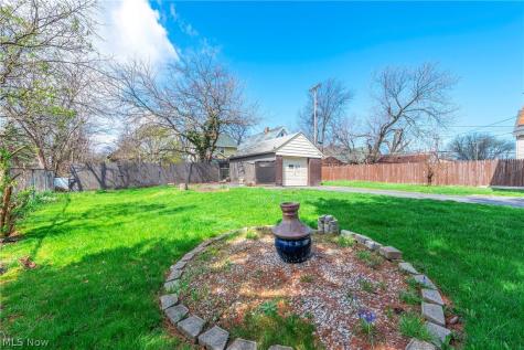 3110 W 111th Street Cleveland OH 44111