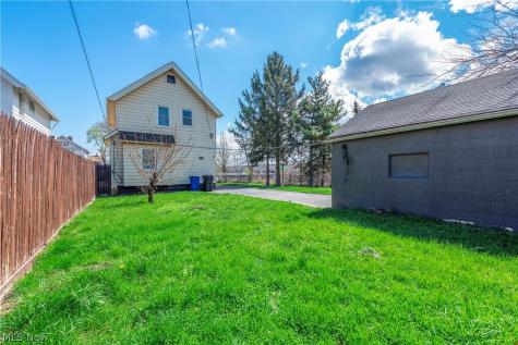 3110 W 111th Street Cleveland OH 44111