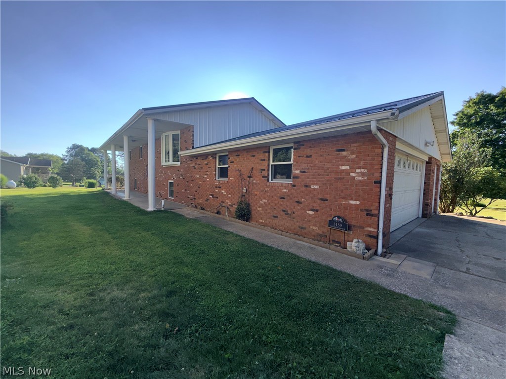 3159 & 3165 University Drive SE New Philadelphia OH 44663