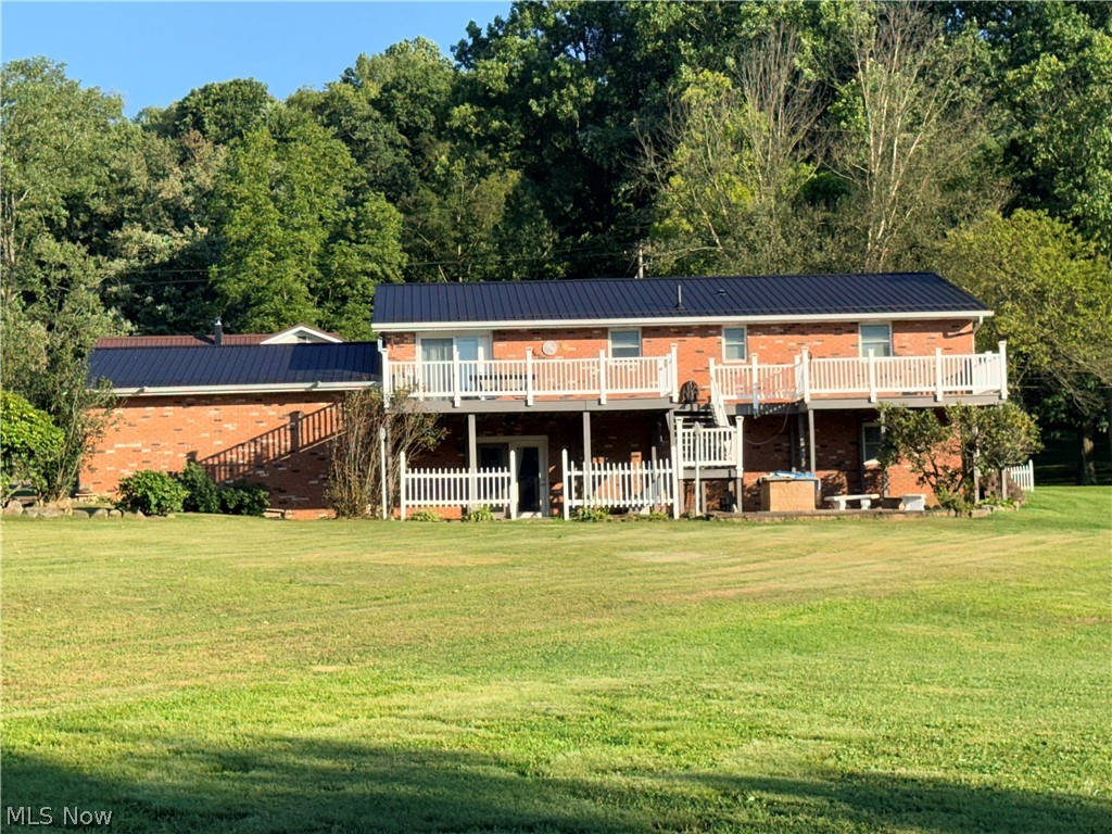 3159 & 3165 University Drive SE New Philadelphia OH 44663