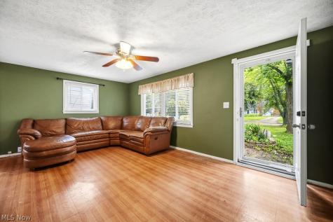 633 Vermont Drive Lorain OH 44052
