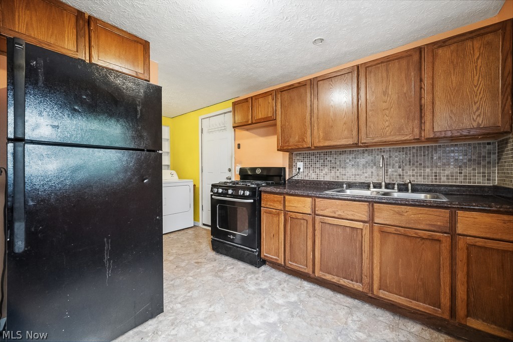 633 Vermont Drive Lorain OH 44052