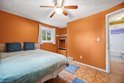 633 Vermont Drive Lorain OH 44052