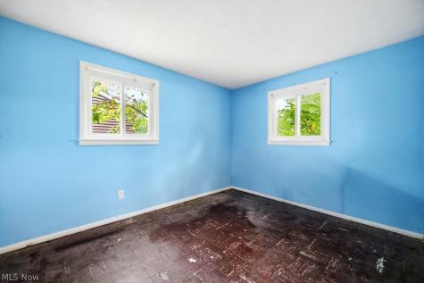 633 Vermont Drive Lorain OH 44052