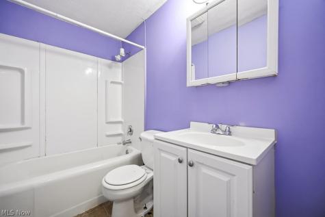 633 Vermont Drive Lorain OH 44052