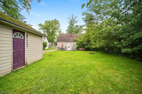 633 Vermont Drive Lorain OH 44052