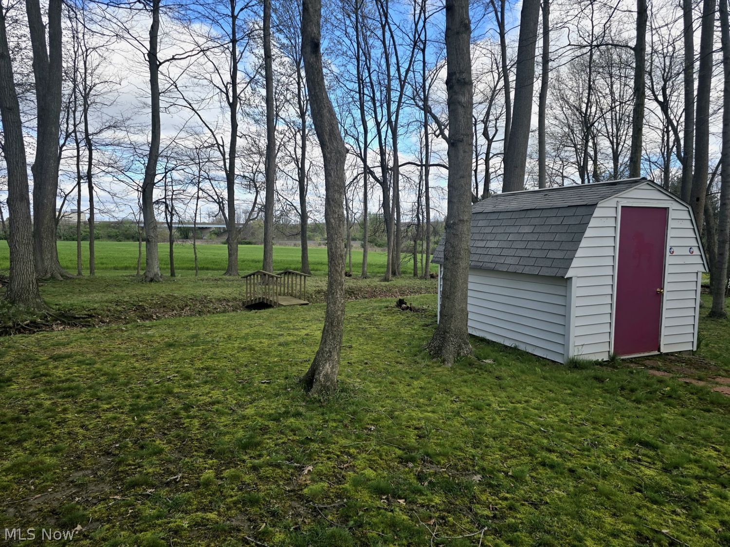 1229 Columbiana- Lisbon Road Columbiana OH 44408