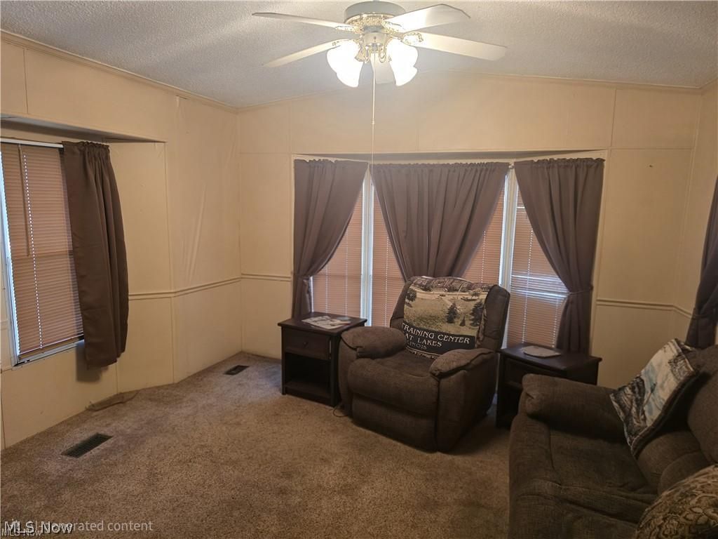 1229 Columbiana- Lisbon Road Columbiana OH 44408