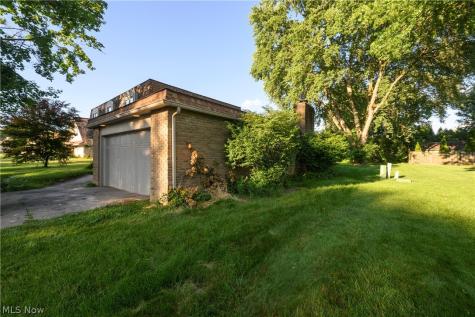 1720 Chittenden Circle NE Massillon OH 44646