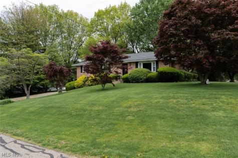 325 Faircrest Street SW Canton OH 44706