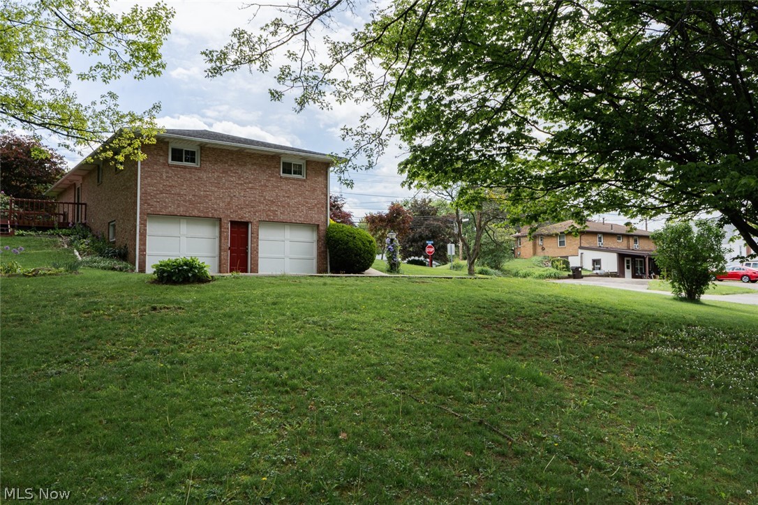 325 Faircrest Street SW Canton OH 44706