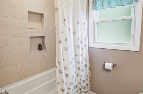 358 Mark Drive Tallmadge OH 44278
