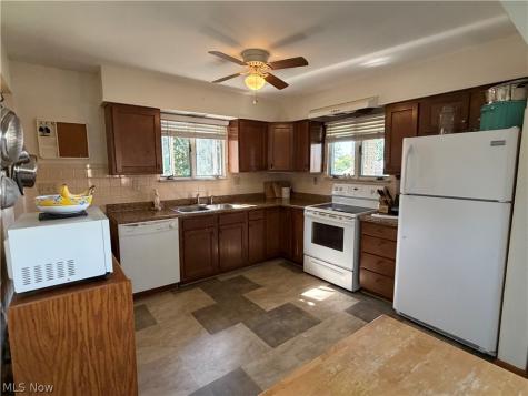 2098 Eve Drive Steubenville OH 43952