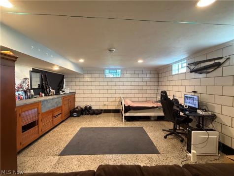 2098 Eve Drive Steubenville OH 43952