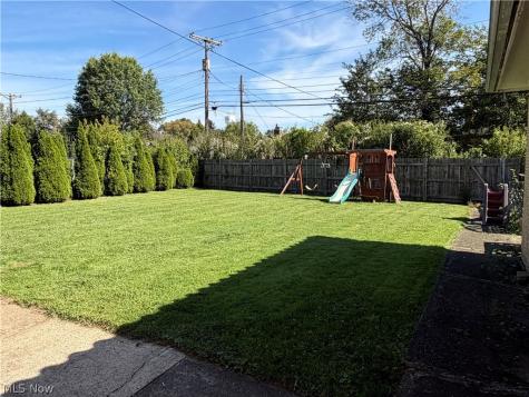 2098 Eve Drive Steubenville OH 43952