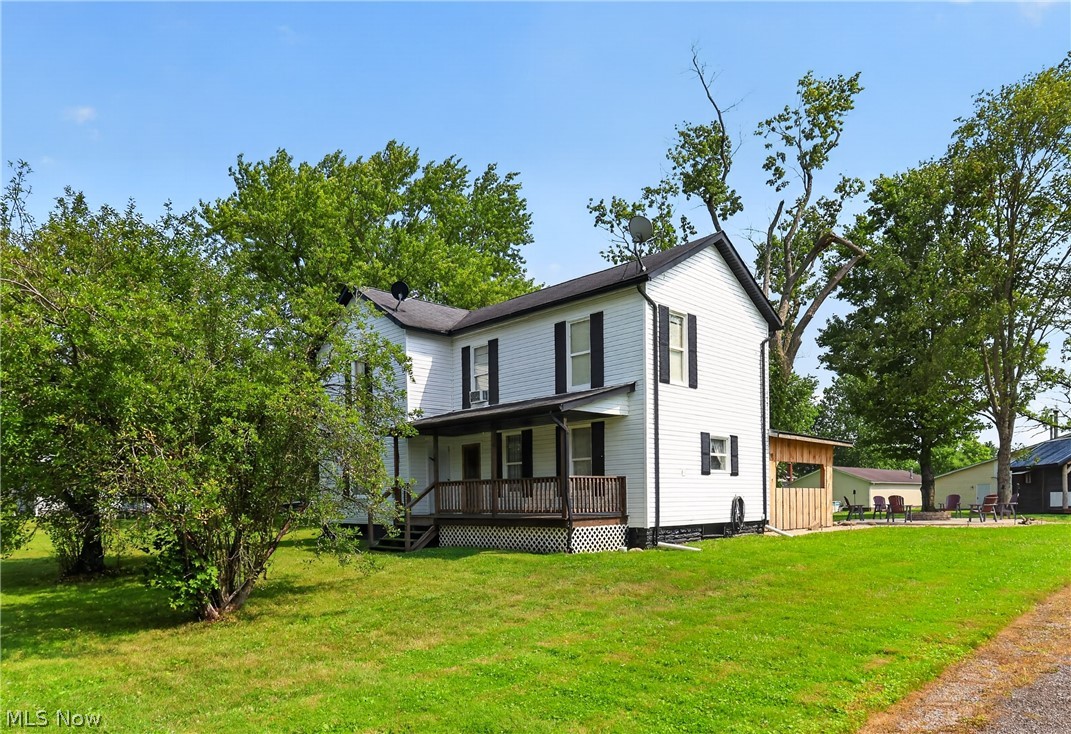 276 E College Street West Farmington OH 44491