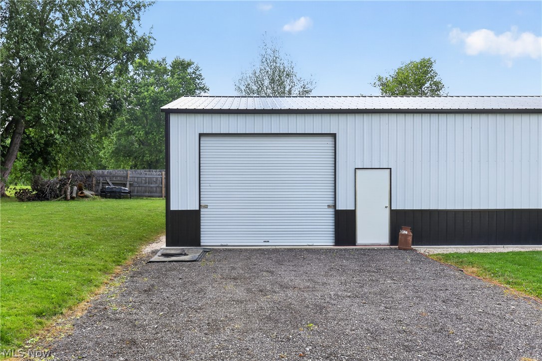 276 E College Street West Farmington OH 44491