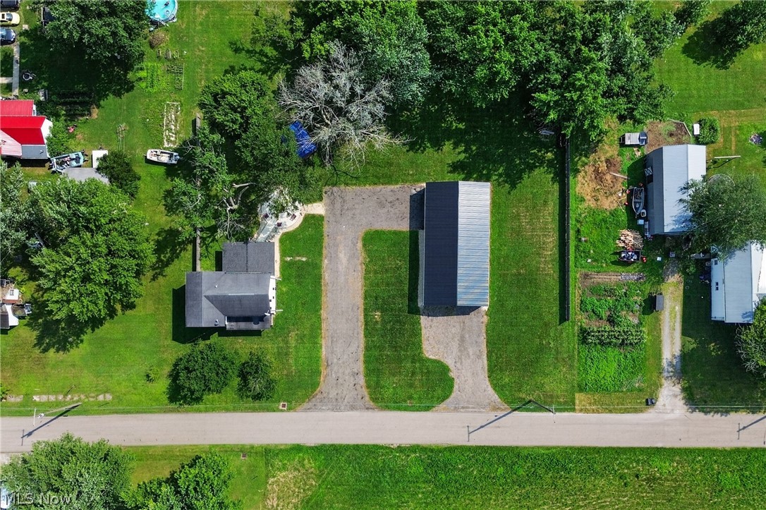 276 E College Street West Farmington OH 44491