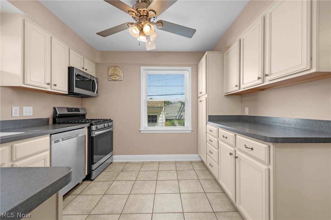 3122 Parklane Drive Parma OH 44134