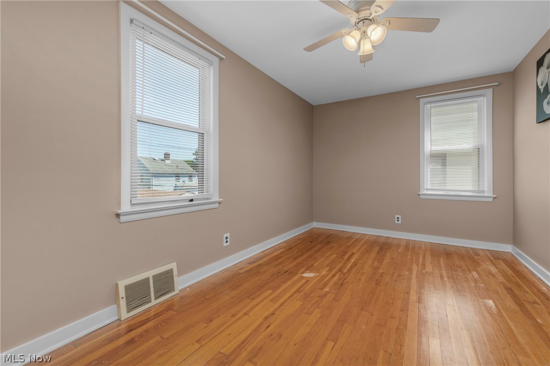 3122 Parklane Drive Parma OH 44134