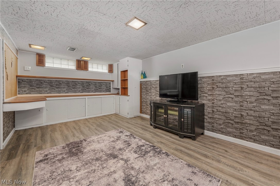 3122 Parklane Drive Parma OH 44134