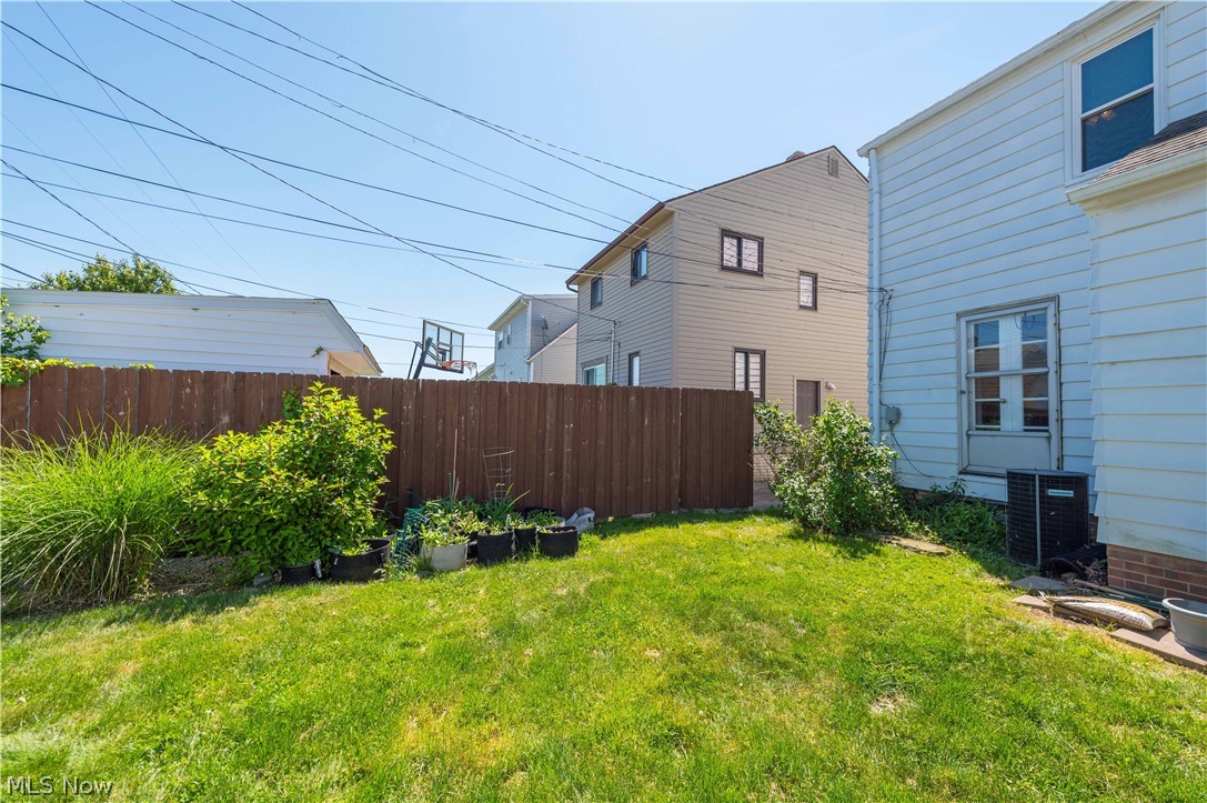 3122 Parklane Drive Parma OH 44134