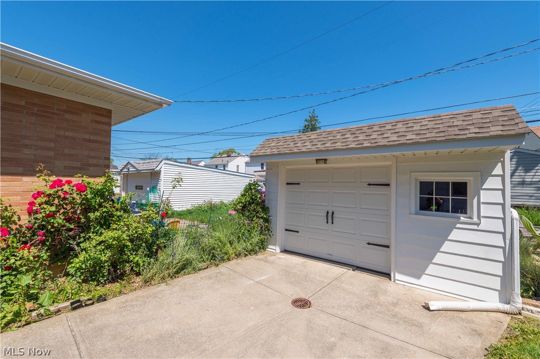 3122 Parklane Drive Parma OH 44134