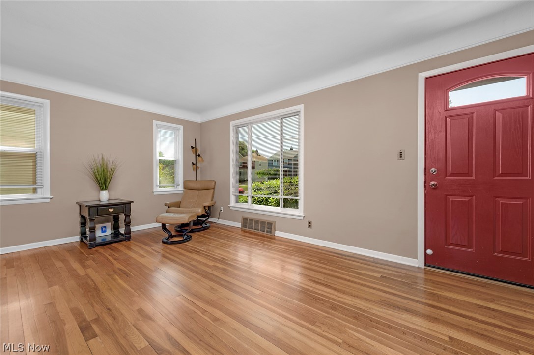 3122 Parklane Drive Parma OH 44134