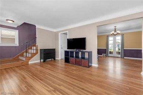 3122 Parklane Drive Parma OH 44134