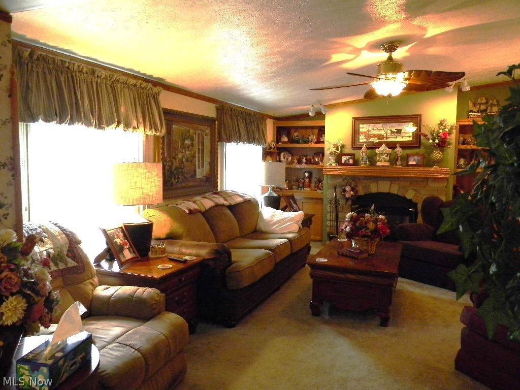 1274 N Park Drive Brookfield OH 44403