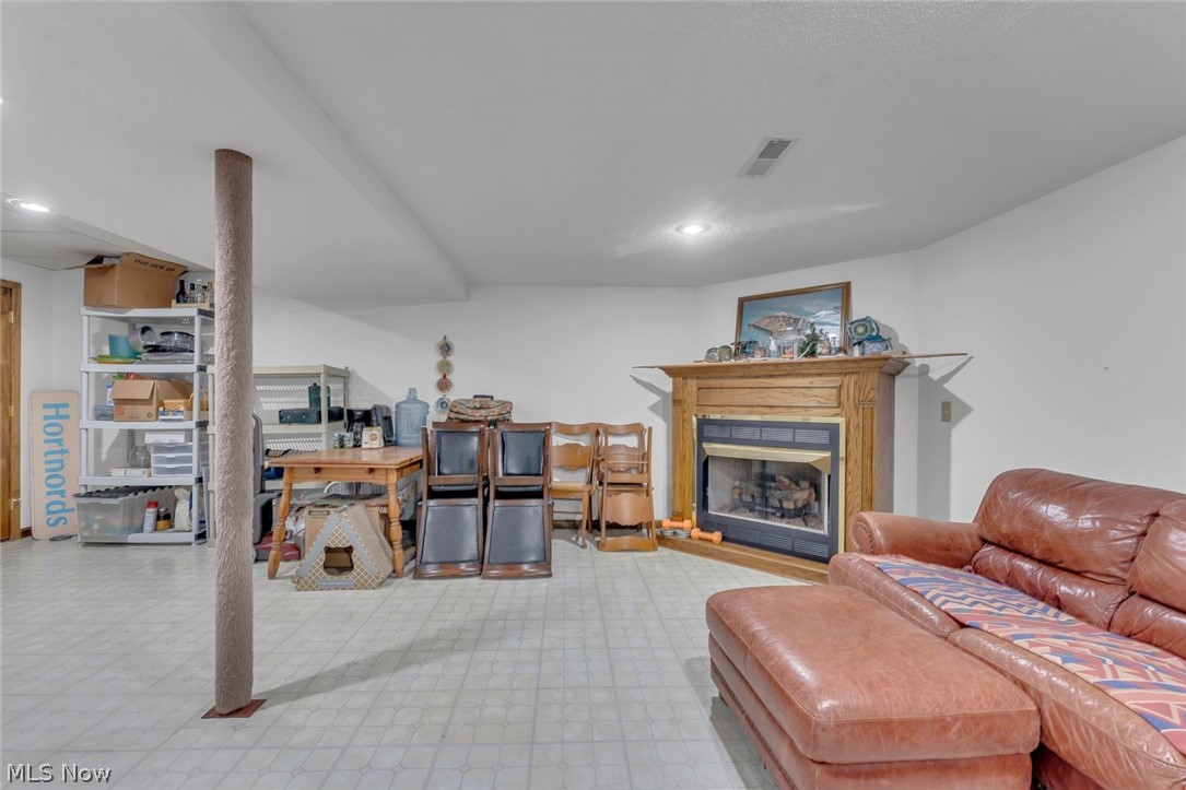 747 County Road 620 Ashland OH 44805