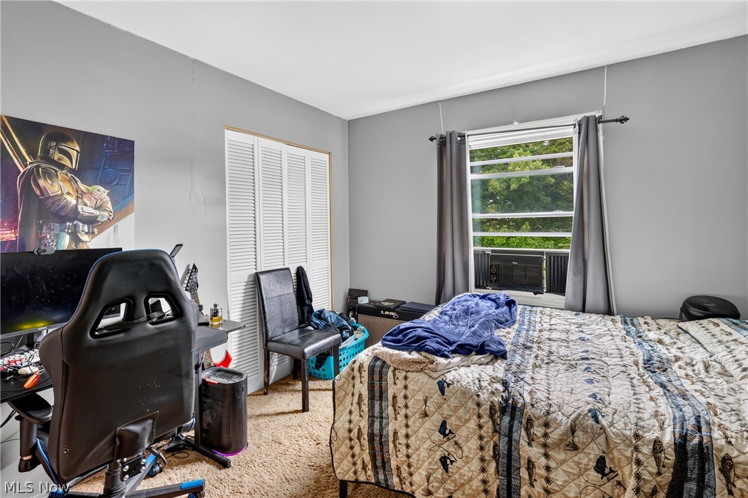 2801 Reeves Road NE Warren OH 44483