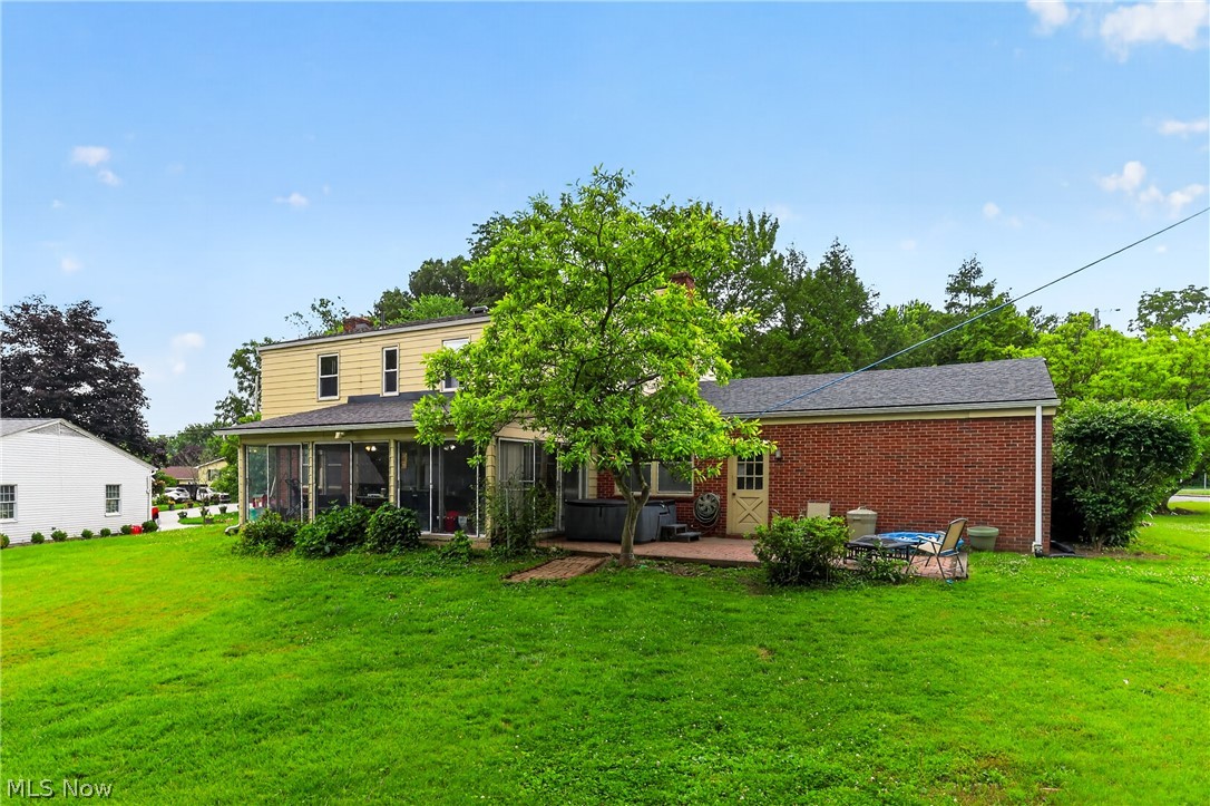 2801 Reeves Road NE Warren OH 44483