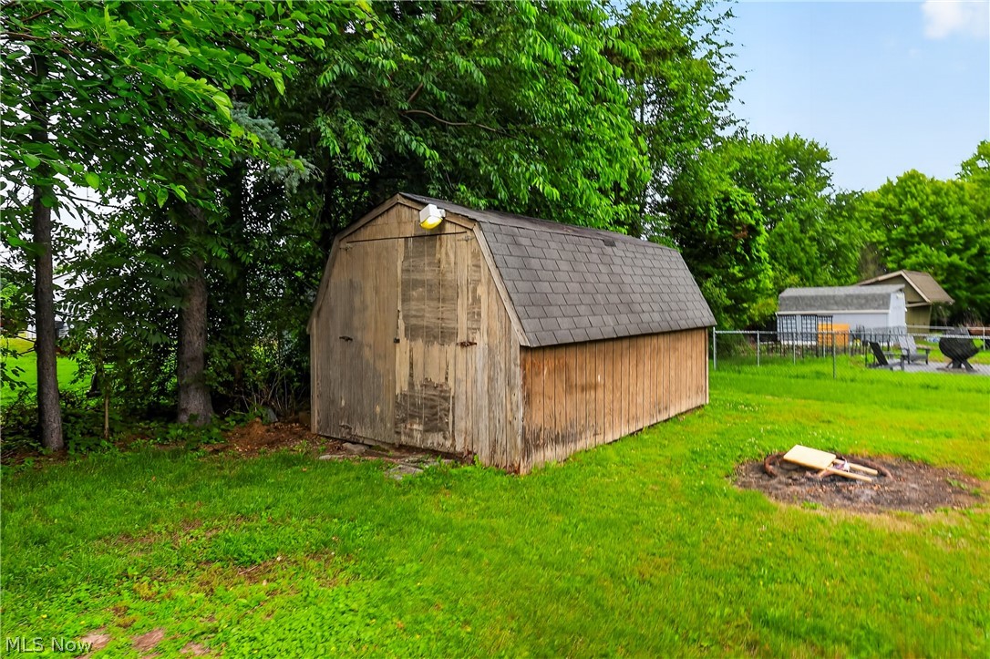 2801 Reeves Road NE Warren OH 44483