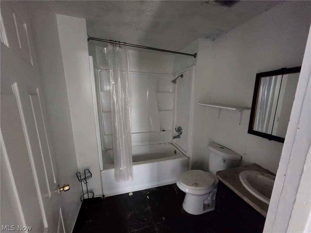 1359 E 114th Street Cleveland OH 44106